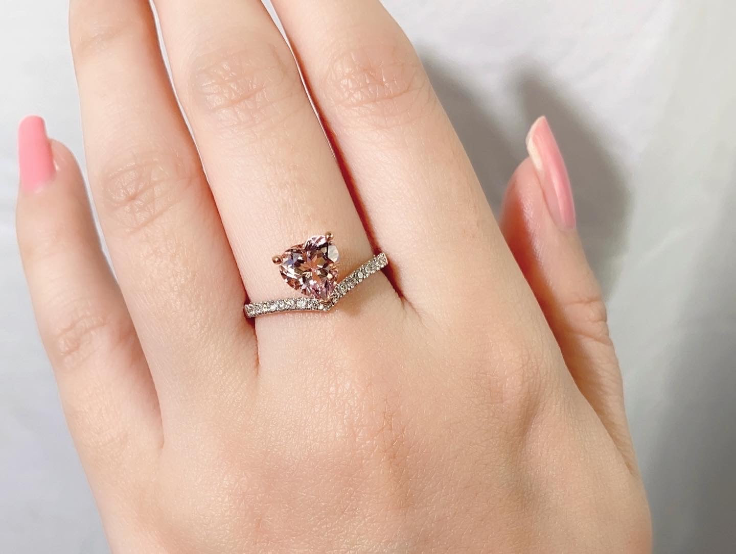 Heart Morganite Diamond Ring 心形摩根寶石鑽石戒指